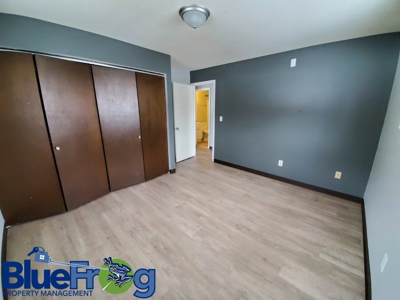 356 East Marquette Street - 5 property image