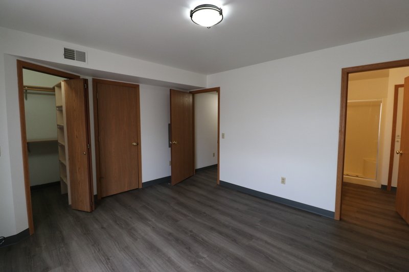 2216 Valley Road property image