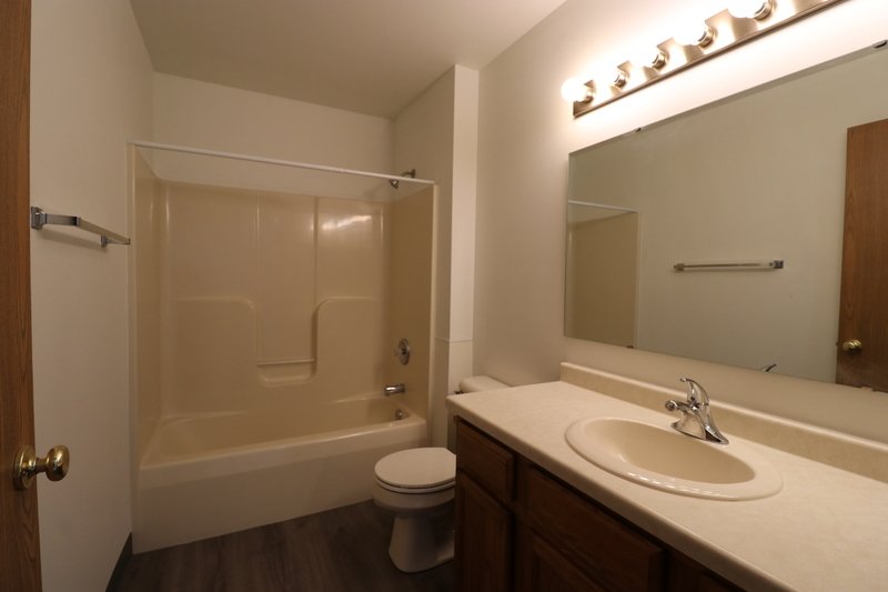 2216 Valley Road property image