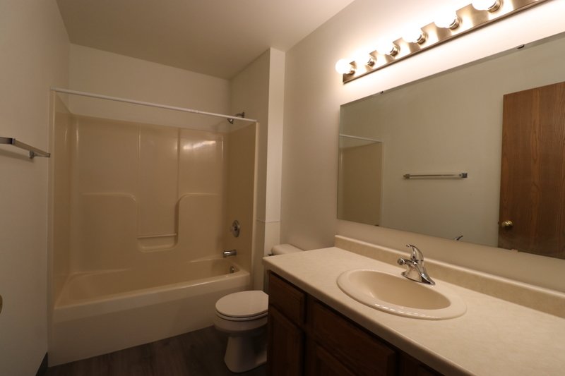 2216 Valley Road property image