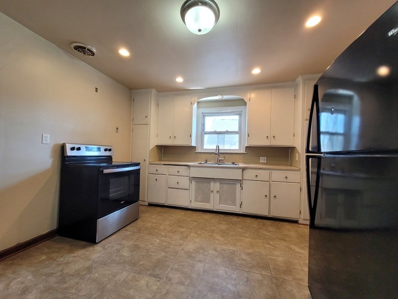 2/4 Sherman Place - 4 property image