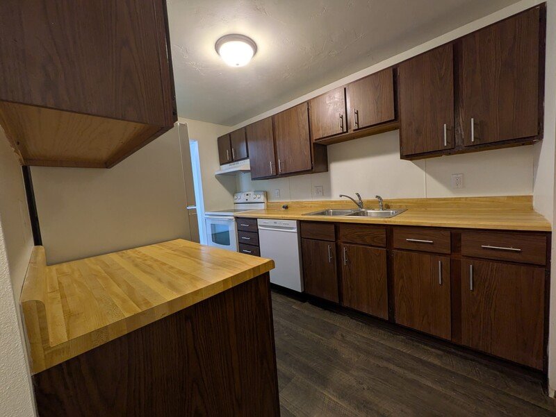 1818 School Street - c property image