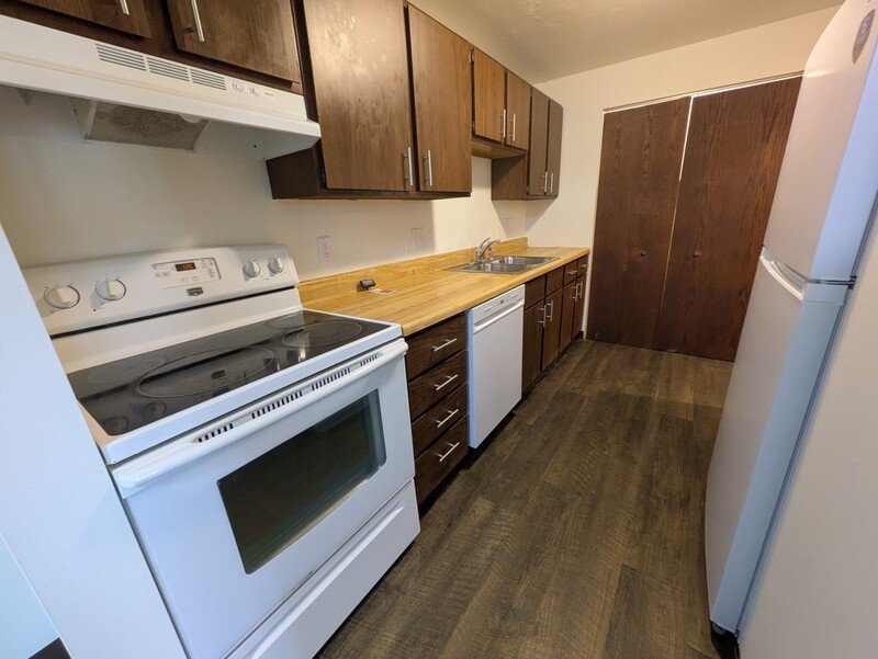 1818 School Street - c property image