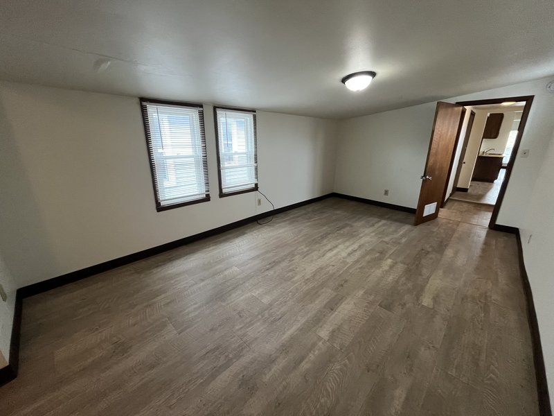 1009/1011 Superior Avenue - 1011 property image