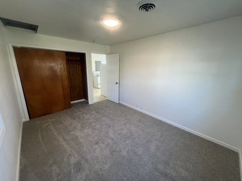 929 Biemeret Street property image