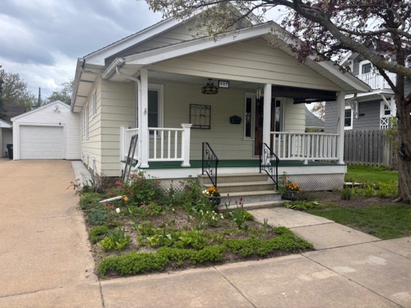 807 East Atlantic Street property image