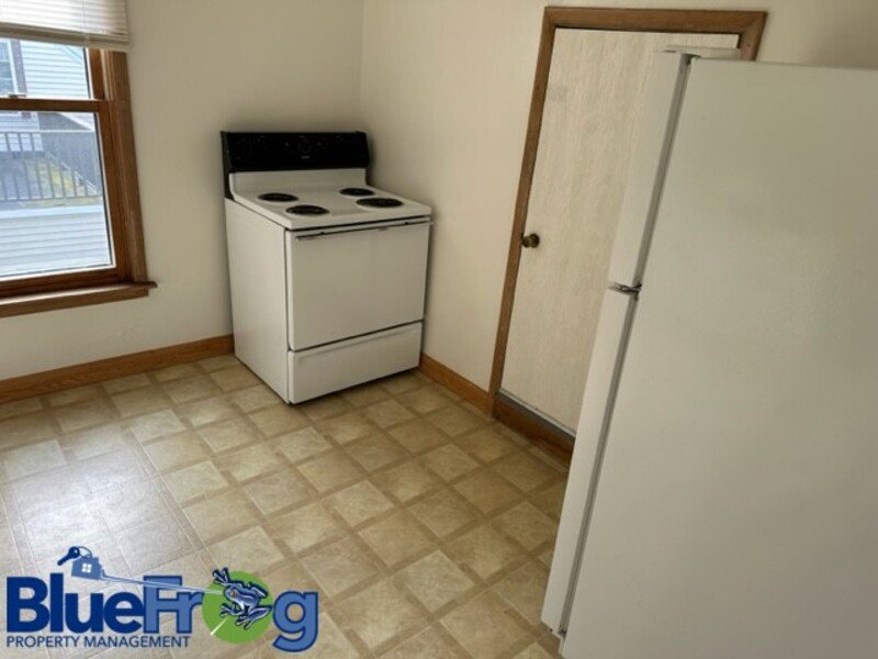 326/328 Mill Street - 326 - upper property image