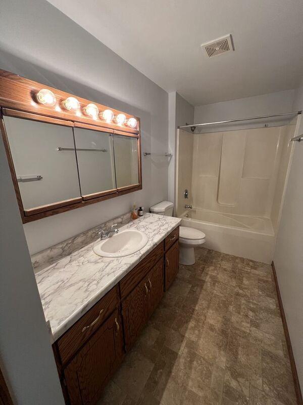 2 Bedroom / 1 Bath Unit property image
