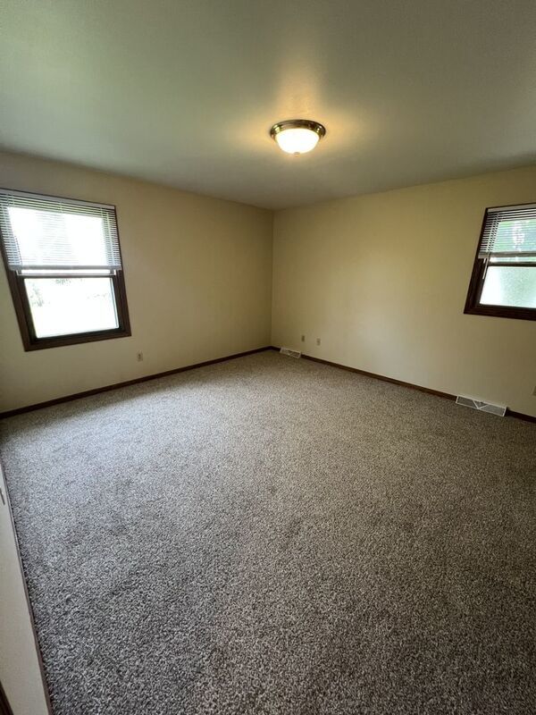 2 Bedroom / 1 Bath Unit property image