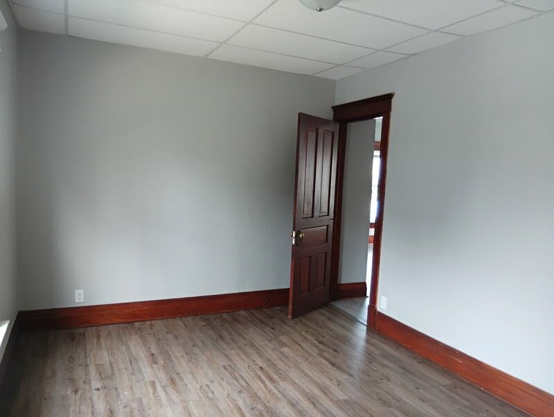 1702 South 10th Street - Lower property image
