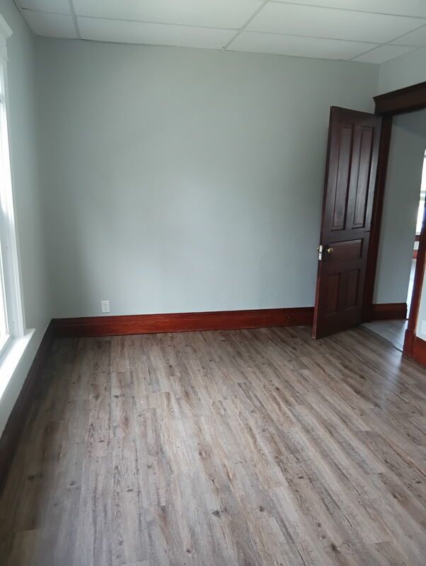 1702 South 10th Street - Lower property image