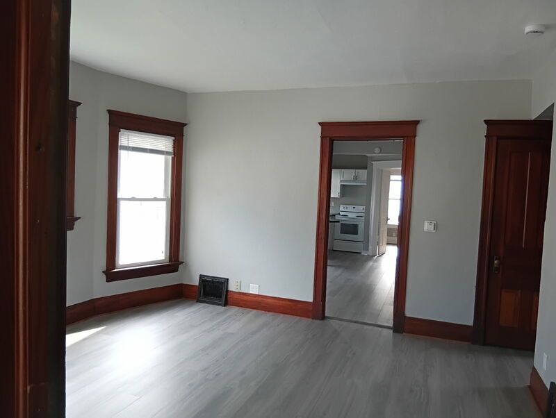 1702 South 10th Street - Lower property image