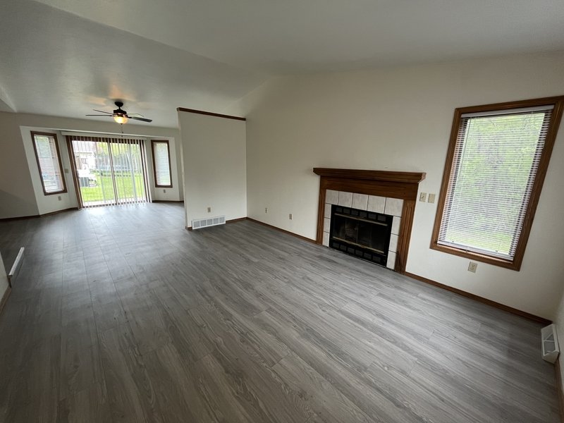 2008/2010 Schanock Drive - 2008 property image