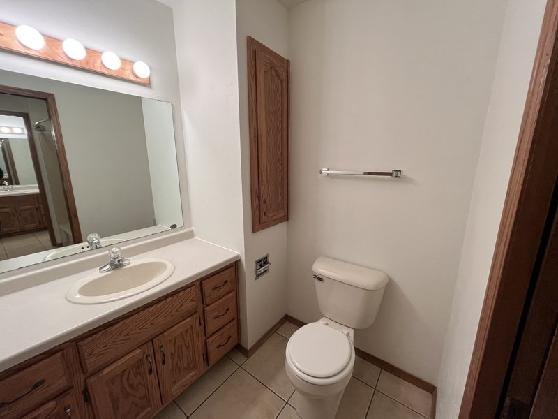 2008/2010 Schanock Drive - 2008 property image