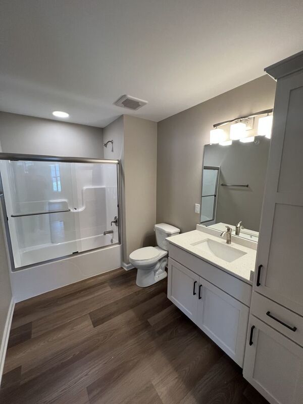 50+ Community 2 bedroom / 2 bath Condo! property image