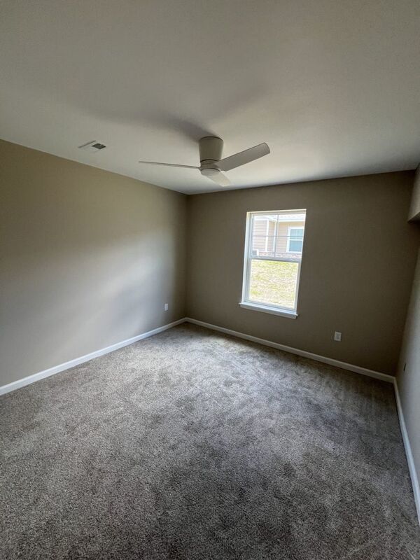 50+ Community 2 bedroom / 2 bath Condo! property image