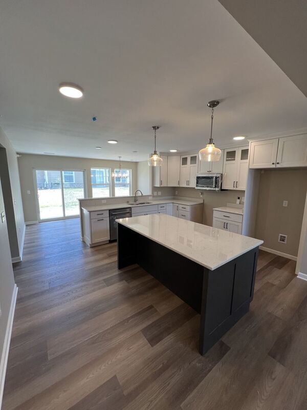 50+ Community 2 bedroom / 2 bath Condo! property image