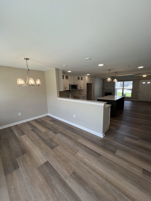 50+ Community 2 bedroom / 2 bath Condo! property image