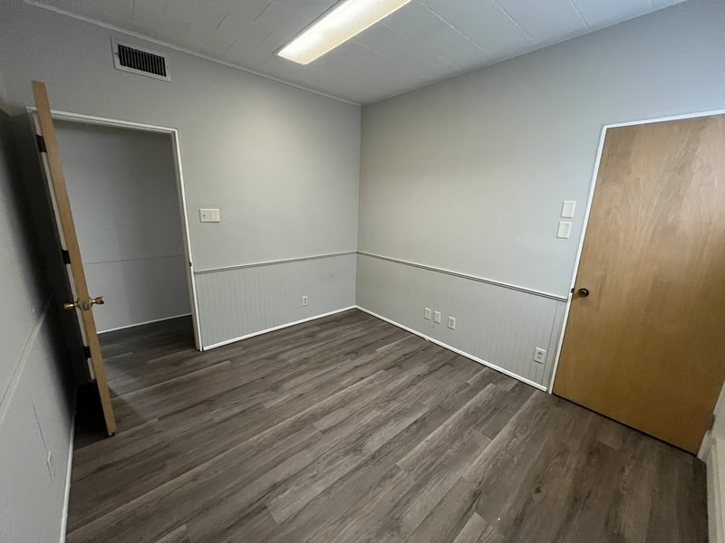 708 Saint Clair Avenue property image