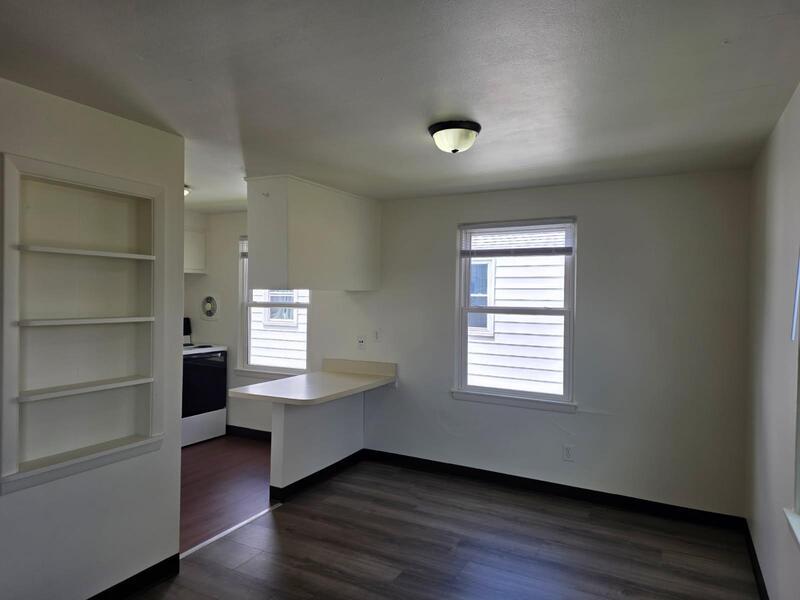 1095 Gillingham Road - D property image