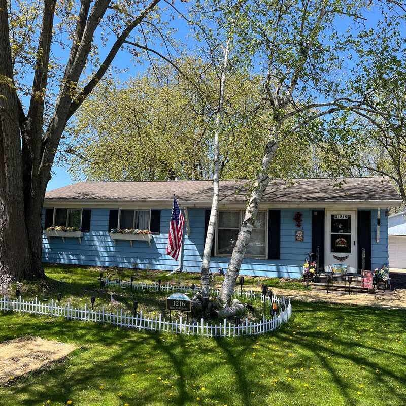 1216 Meadowview Drive property image