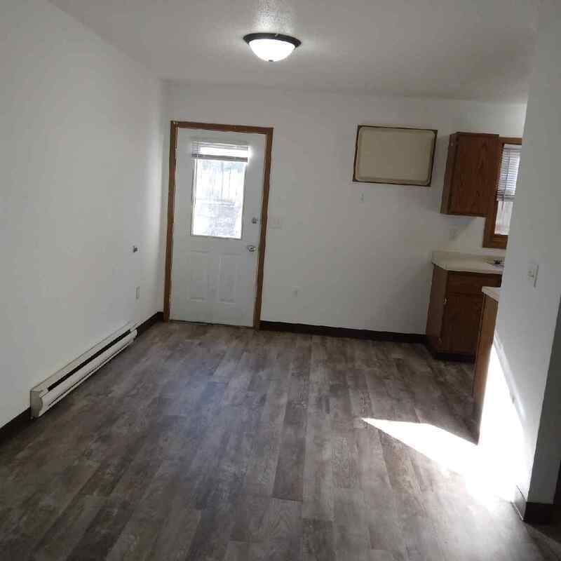 406 North Barkman Street - 2 property image