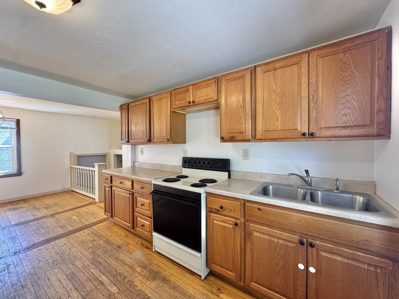 300 South Maple Avenue - 302 property image
