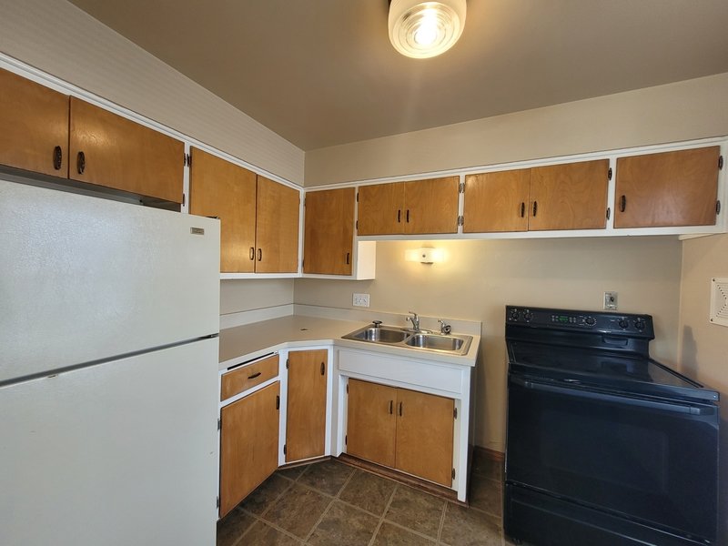 1095 Gillingham Road - B property image