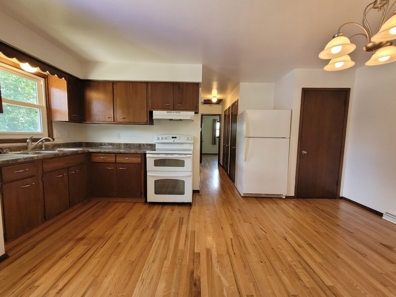 1097 - 1099 Laurel Court - 1099 property image