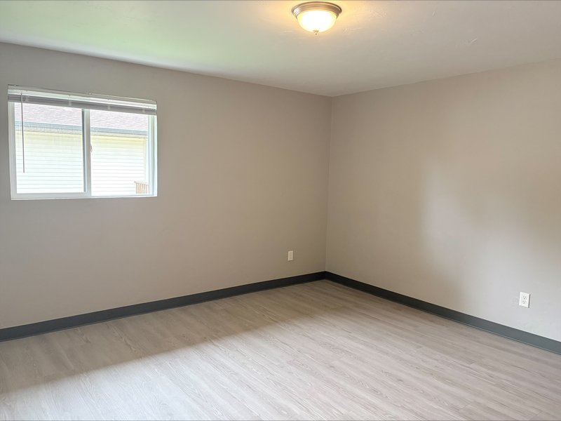 301 Leeland Street - 7 property image