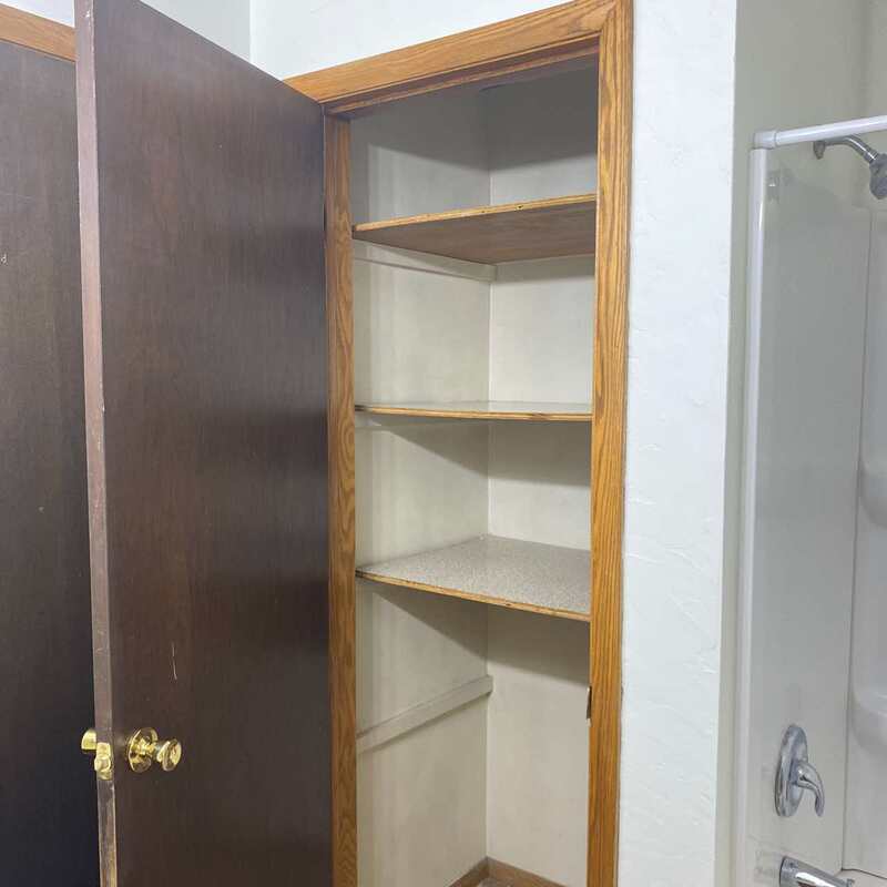 917-919 Meadowview Drive - 919 property image