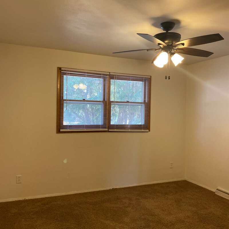 917-919 Meadowview Drive - 919 property image