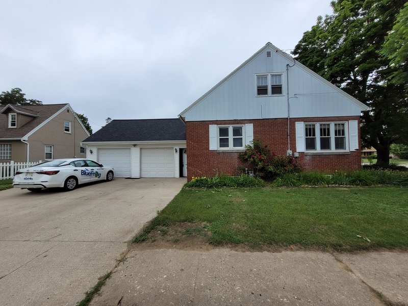 1858 Deckner Avenue property image