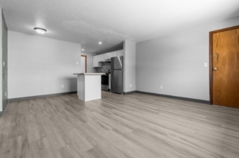 1534 Moraine Terrace - 2 property image