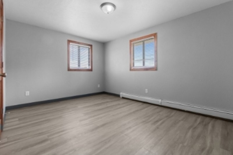1534 Moraine Terrace - 2 property image