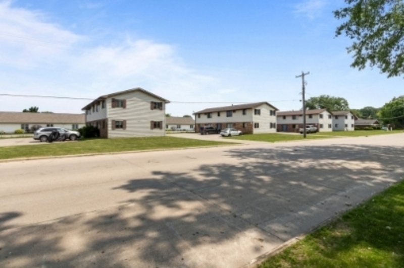 1534 Moraine Terrace - 2 property image