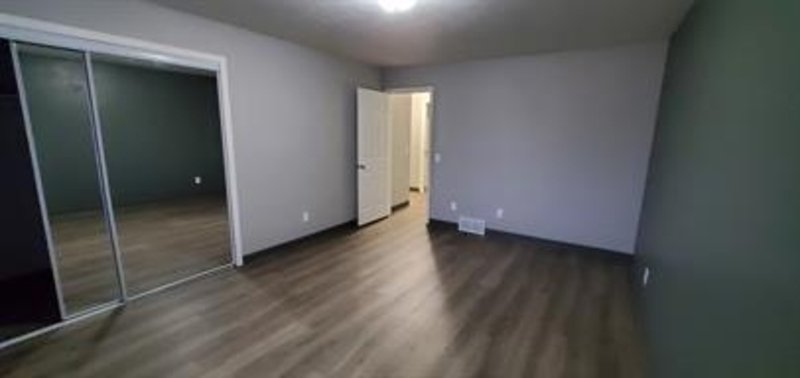 983 7th Street - D property image
