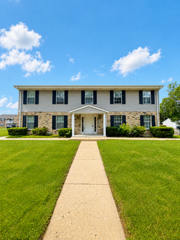 2 Bedroom Upper Apartment for Rent – Available August 1st property image