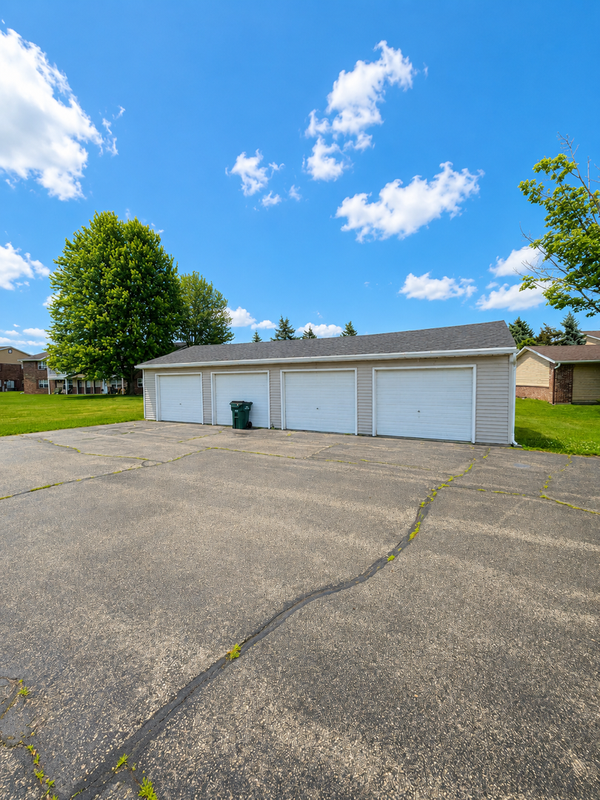 2 Bedroom Upper Apartment for Rent – Available August 1st property image