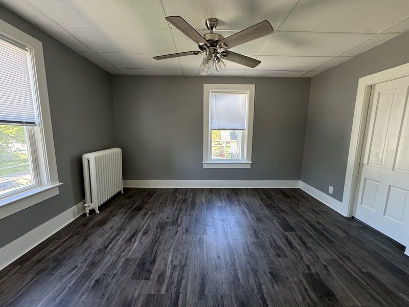 362-364 West Scott Street - 362 - Upper property image