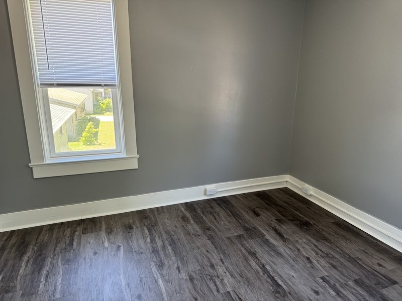 362-364 West Scott Street - 362 - Upper property image