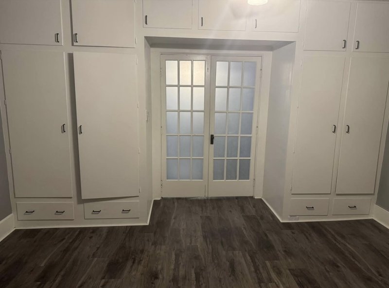 362-364 West Scott Street - 362 - Upper property image