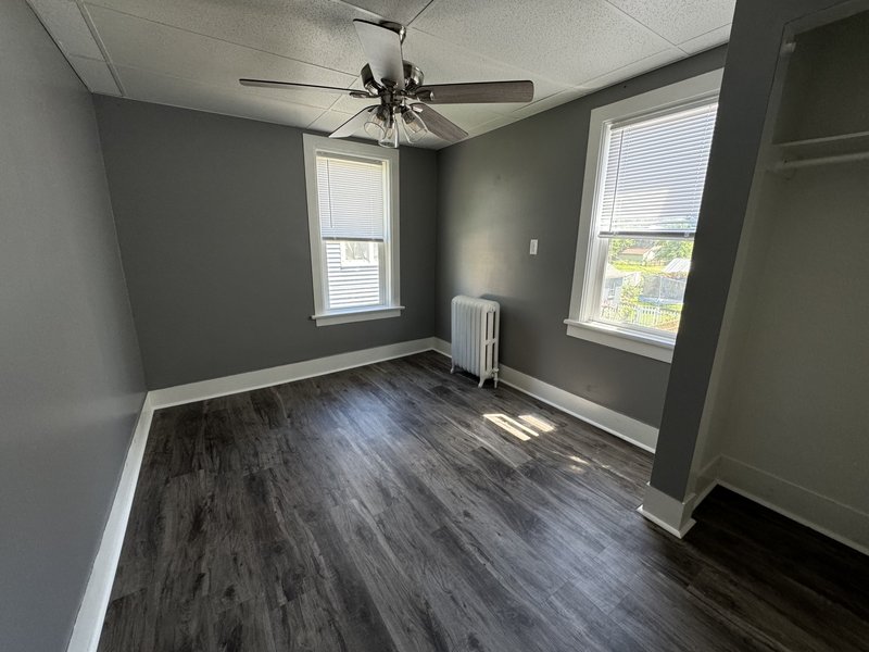 362-364 West Scott Street - 362 - Upper property image