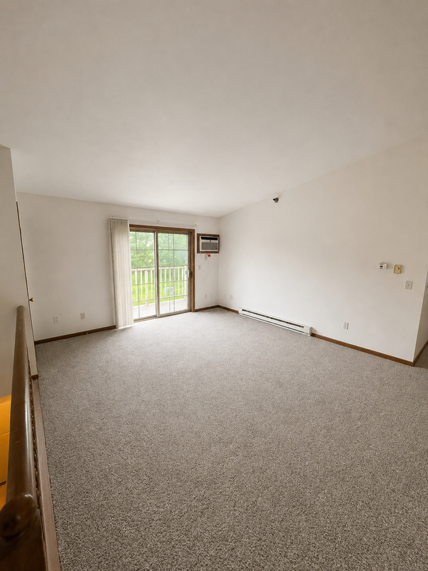 2 Bedroom / 1.5 Bath Upper Unit For Rent property image