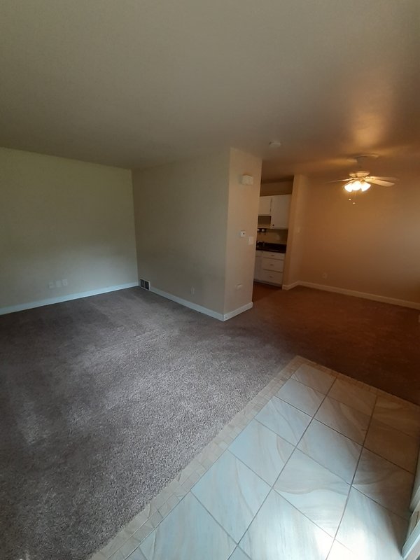 725 W 9th Ave property image