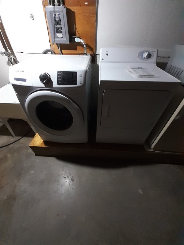 725 W 9th Ave property image
