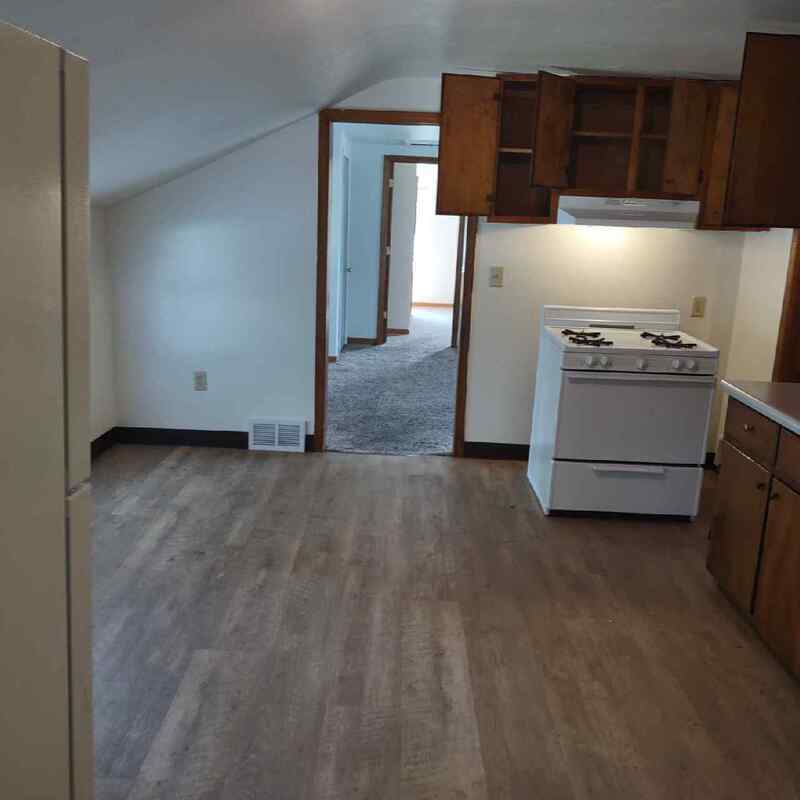 1733 Smith Street - Upper property image