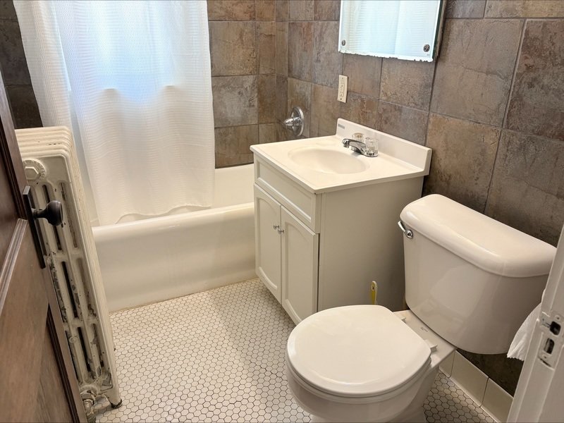 701 North Chestnut Avenue Lower property image