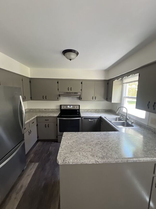 Updated 3 Bed / 1.5 Bath Rental Available property image
