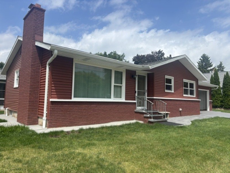 1203 Oak Street property image